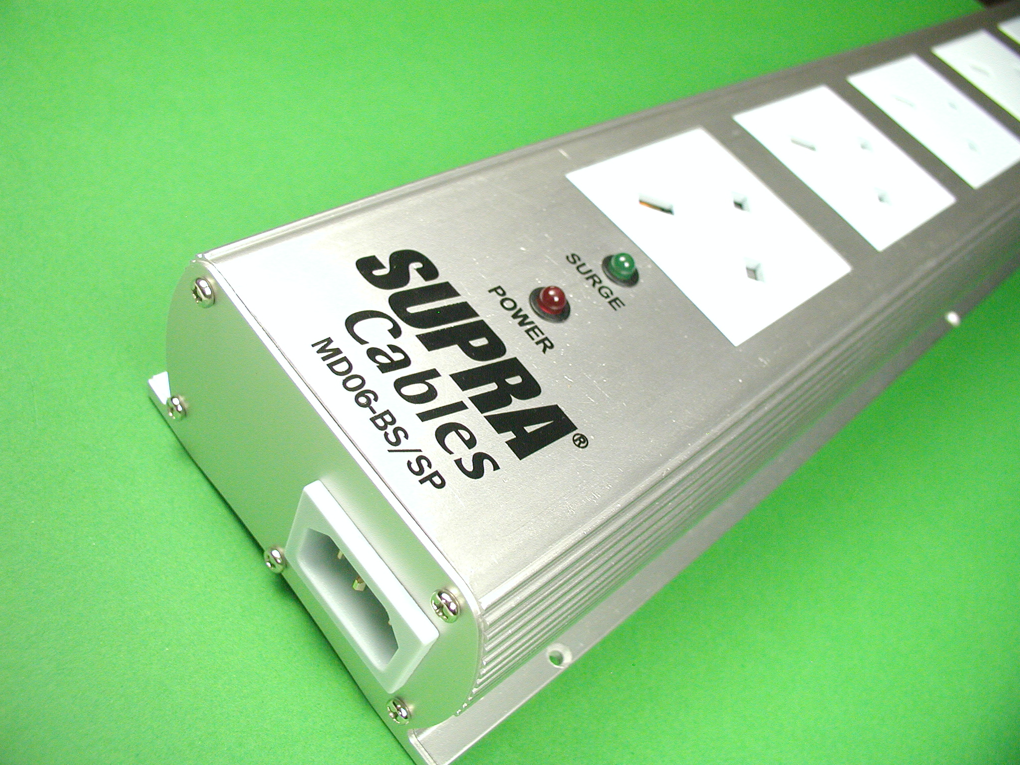 Supra LoRad MD06-BS/SP 6 way UK Surge Protected Shielded Mains Block